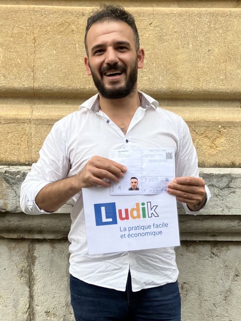 Élève Ludik après la réussite de son permis (photo 17)