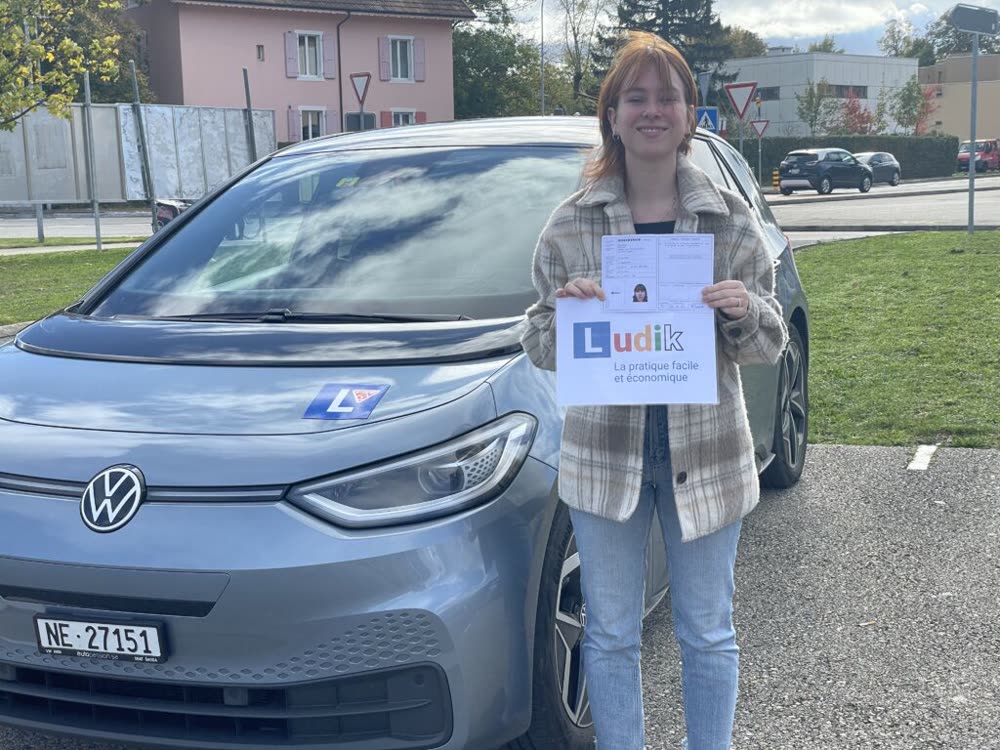 Élève Ludik après la réussite de son permis (photo 33)