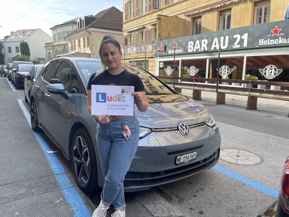 Élève Ludik après la réussite de son permis (photo 31)