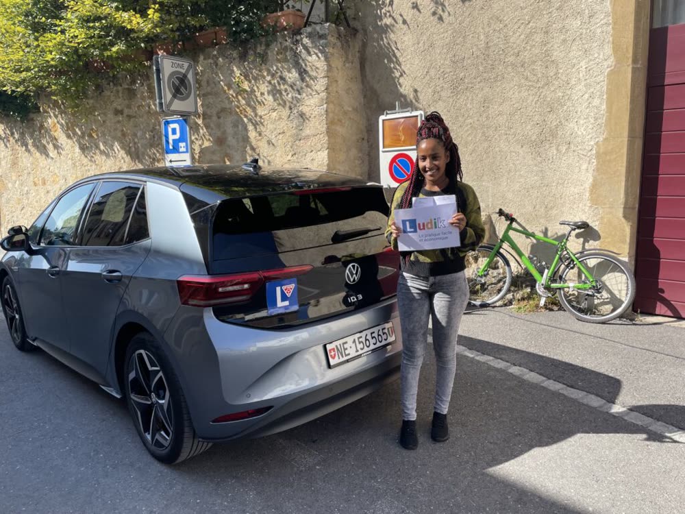 Élève Ludik après la réussite de son permis (photo 30)