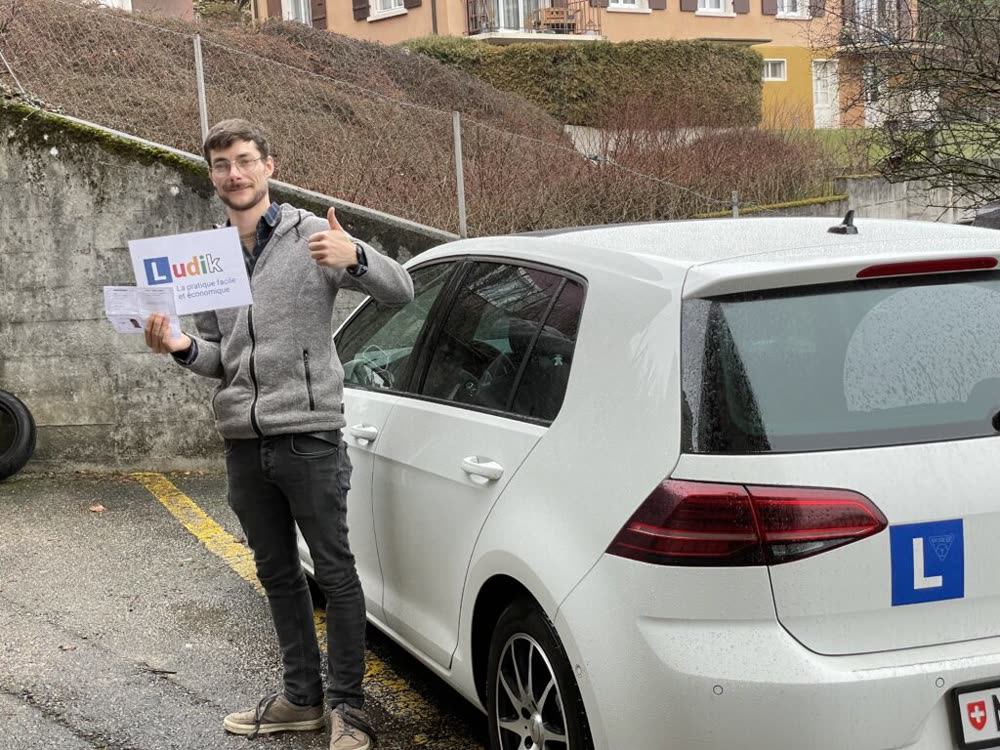 Élève Ludik après la réussite de son permis (photo 21)