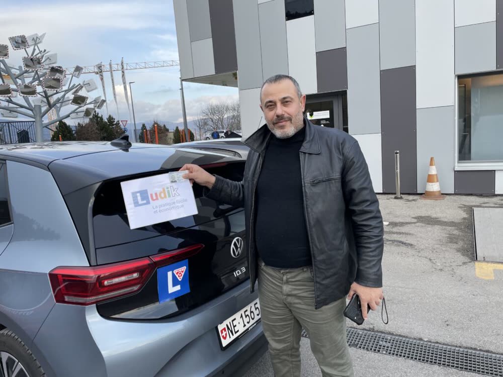 Élève Ludik après la réussite de son permis (photo 22)