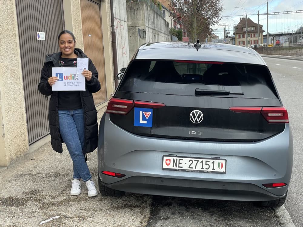 Élève Ludik après la réussite de son permis (photo 36)